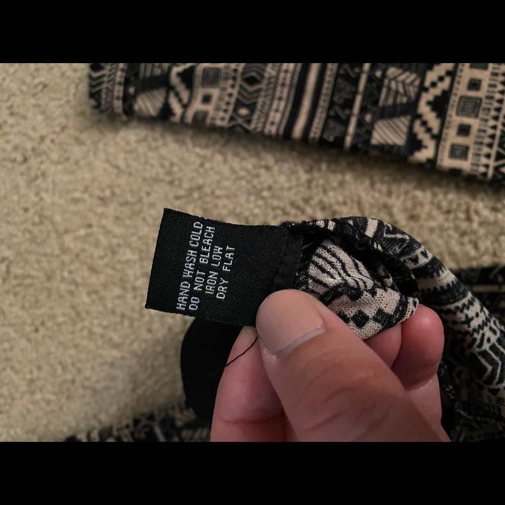 Light material patterned pants - Picture 8 of 9